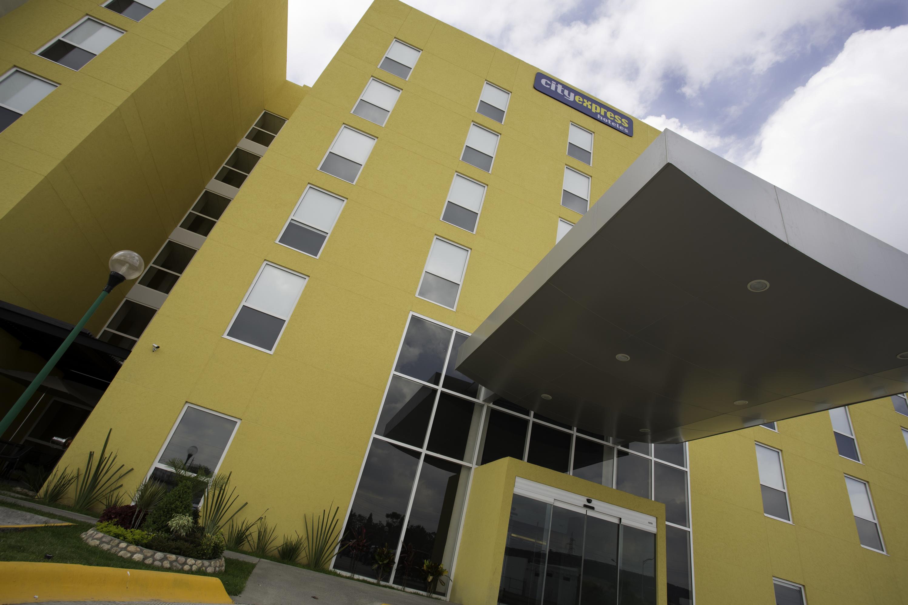 City Express By Marriott Irapuato Norte מראה חיצוני תמונה