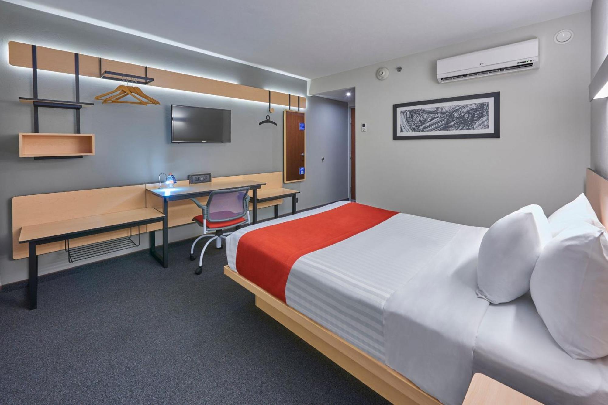 City Express By Marriott Irapuato Norte מראה חיצוני תמונה